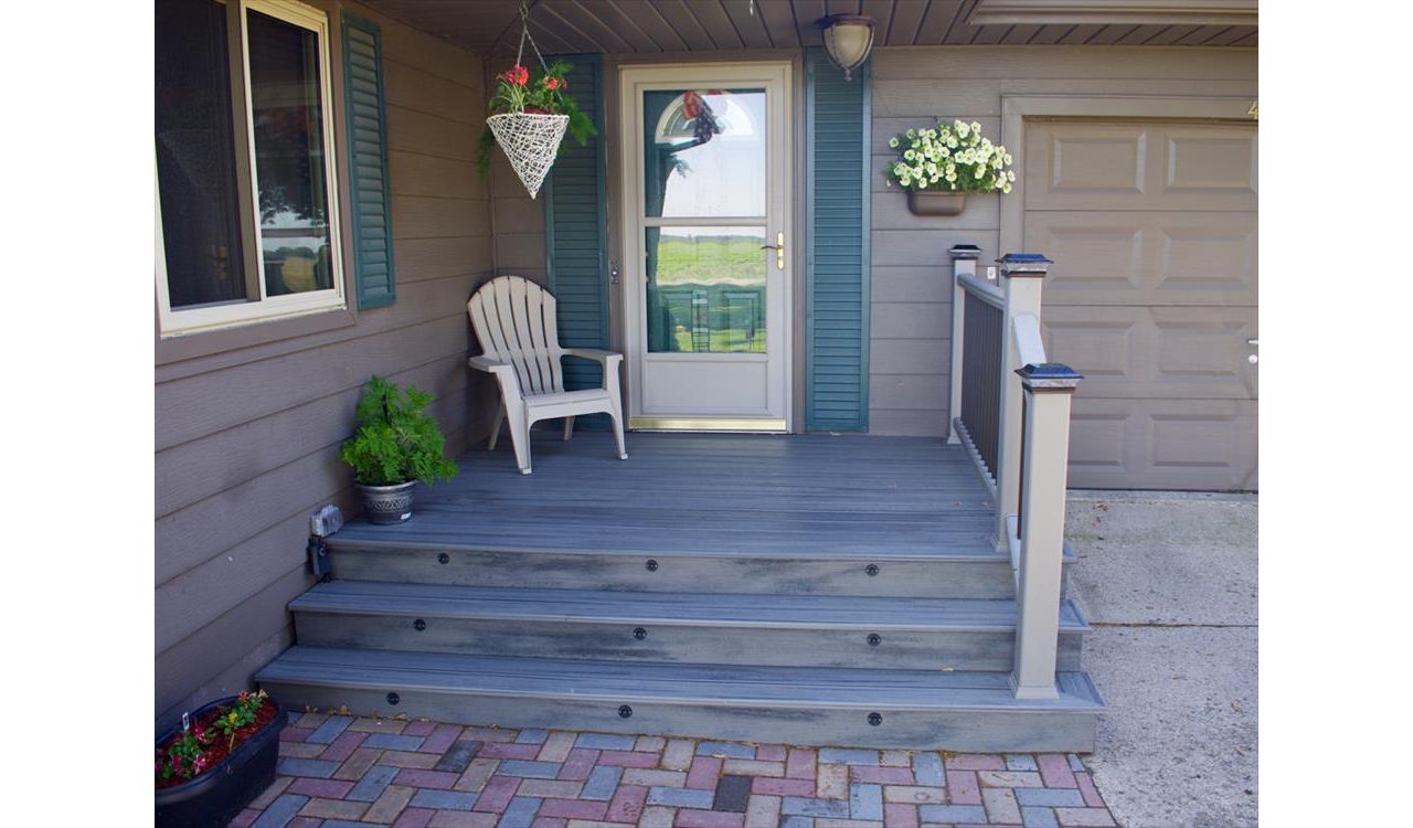 Trex Transcend Island Mist front porch project.