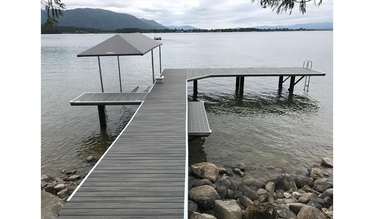 Trex Transcend Island Mist dock