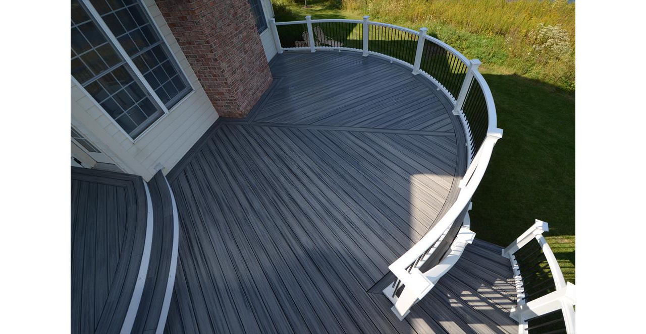 Trex Transcend Island Mist Decking with White Railing and White Aluminum Balusters, Curved Deck - Long Grove, IL