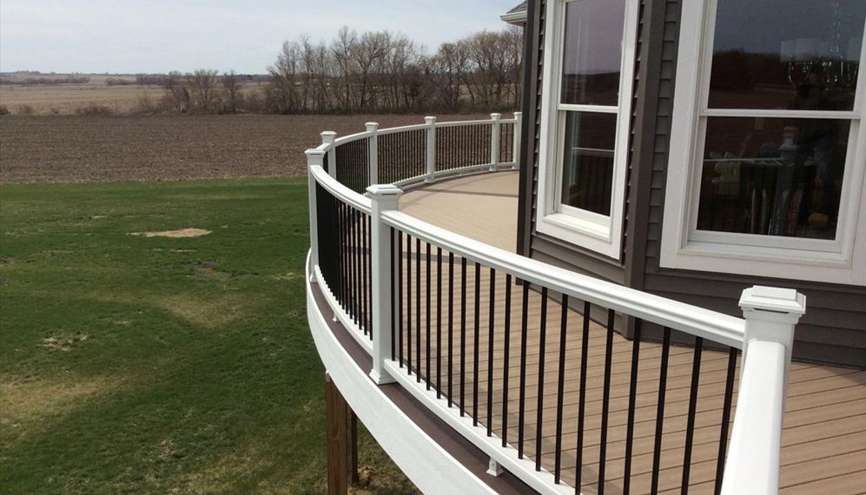Trex Transcend Composite Deck and Rail Curved Rochester MN