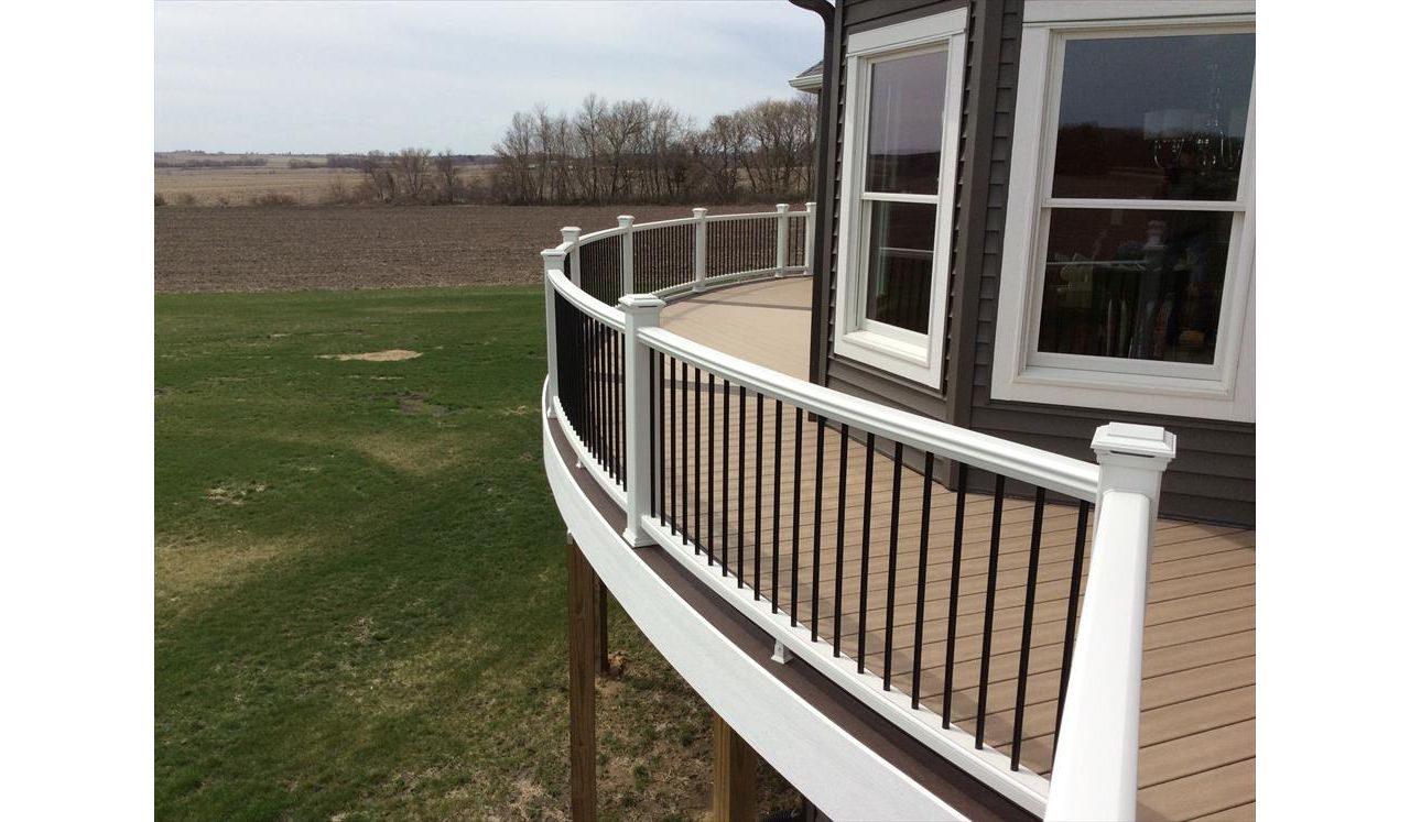 Trex Transcend Composite Deck and Rail Curved Rochester MN