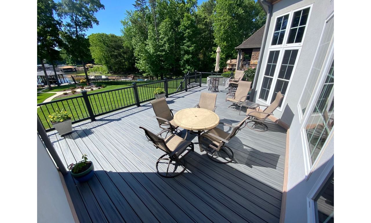 Trex Island Mist with Black Trex Select Railing