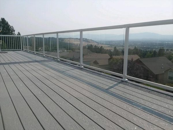 Spokane Trex Deck (Pebble Grey Select Decking)