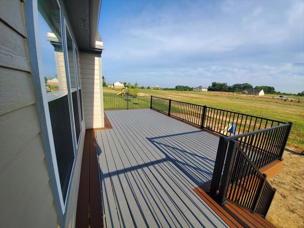 Massa. Double Saddle border w/ Pebble Grey inlay and Signature Series aluminum rails.