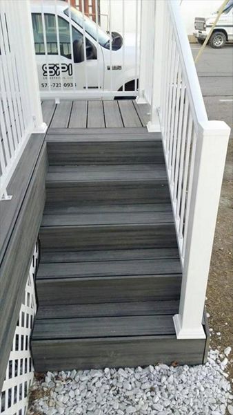 Trex Transcend Island Mist decking at Lake of the Ozarks