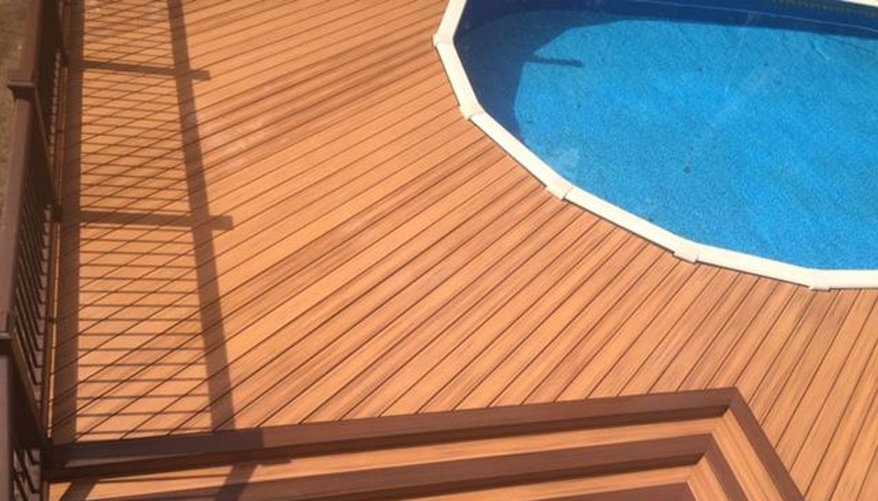 Tiki Torch with Lava Rock Border