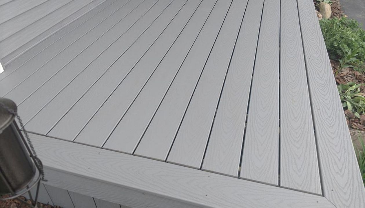 Trex Select Pebble Gray decking