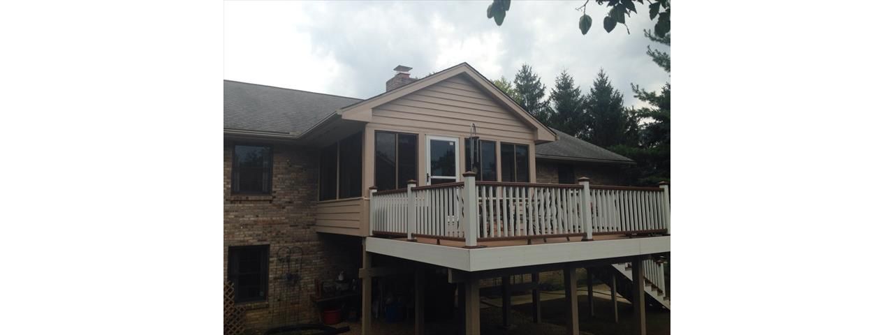 Trex Enhance Decking and Transcend Railing in Springboro, OH