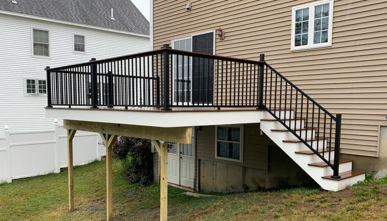 Saddle decking, signature railing w/saddle cocktail rail top