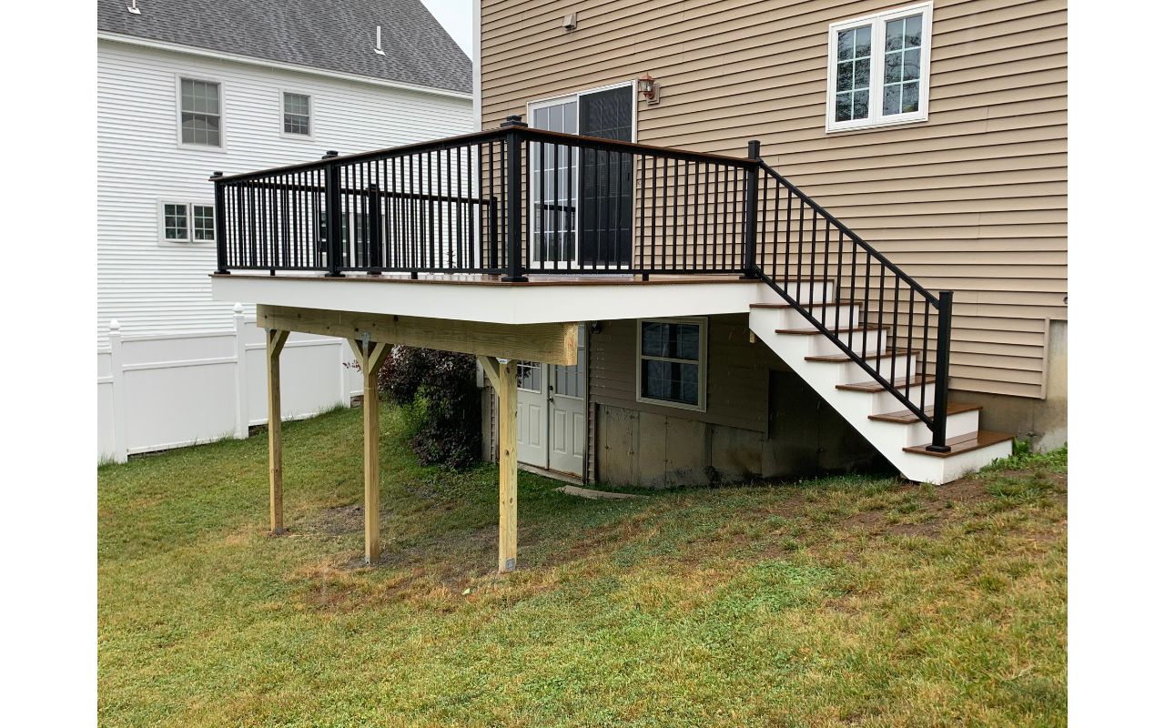 Saddle decking, signature railing w/saddle cocktail rail top