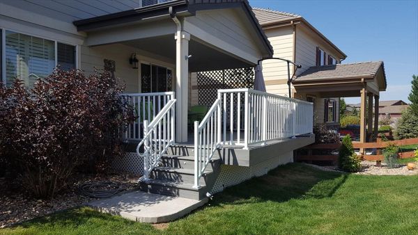 Trex Transcends Island Mist decking, fascia, & White Rails