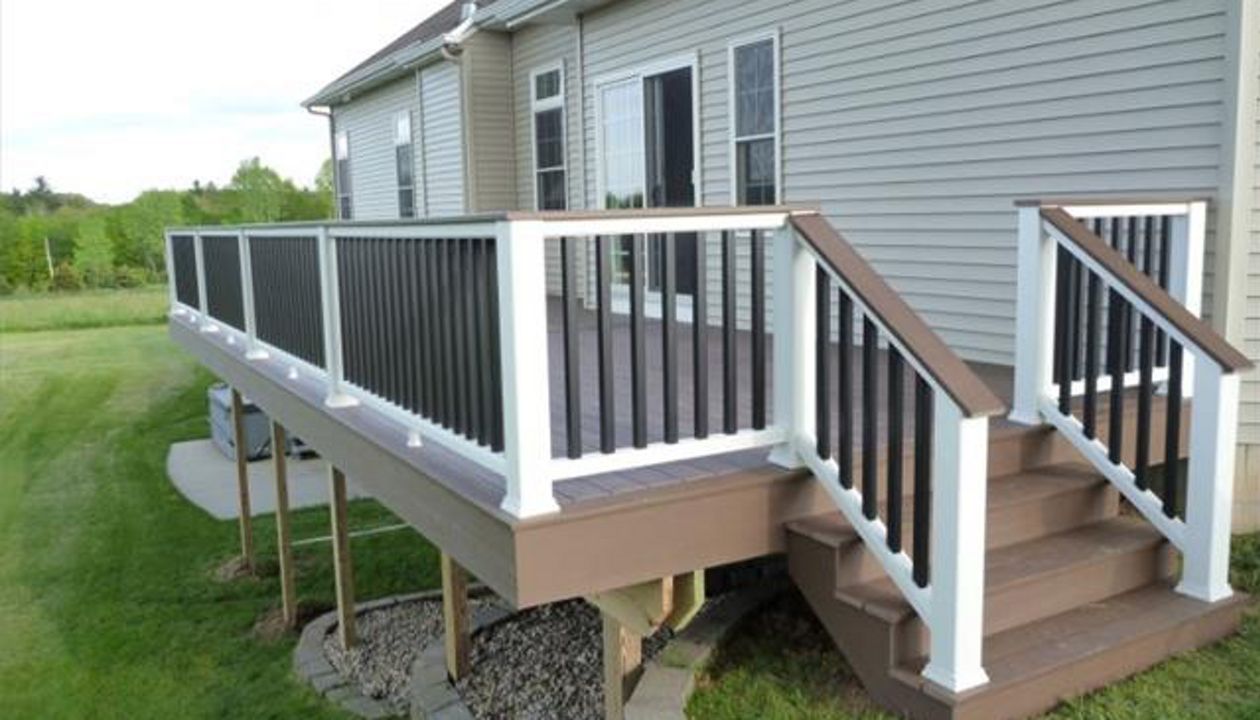 Transcend cocktail railing.  West Michigan custom deck builder.