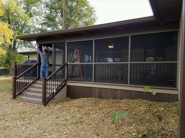 Trex Transcend Vintage Lantern &amp;amp;amp; Vintage Lantern Railing