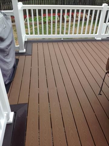 Trex Saddle Select materials look great with hidden clips