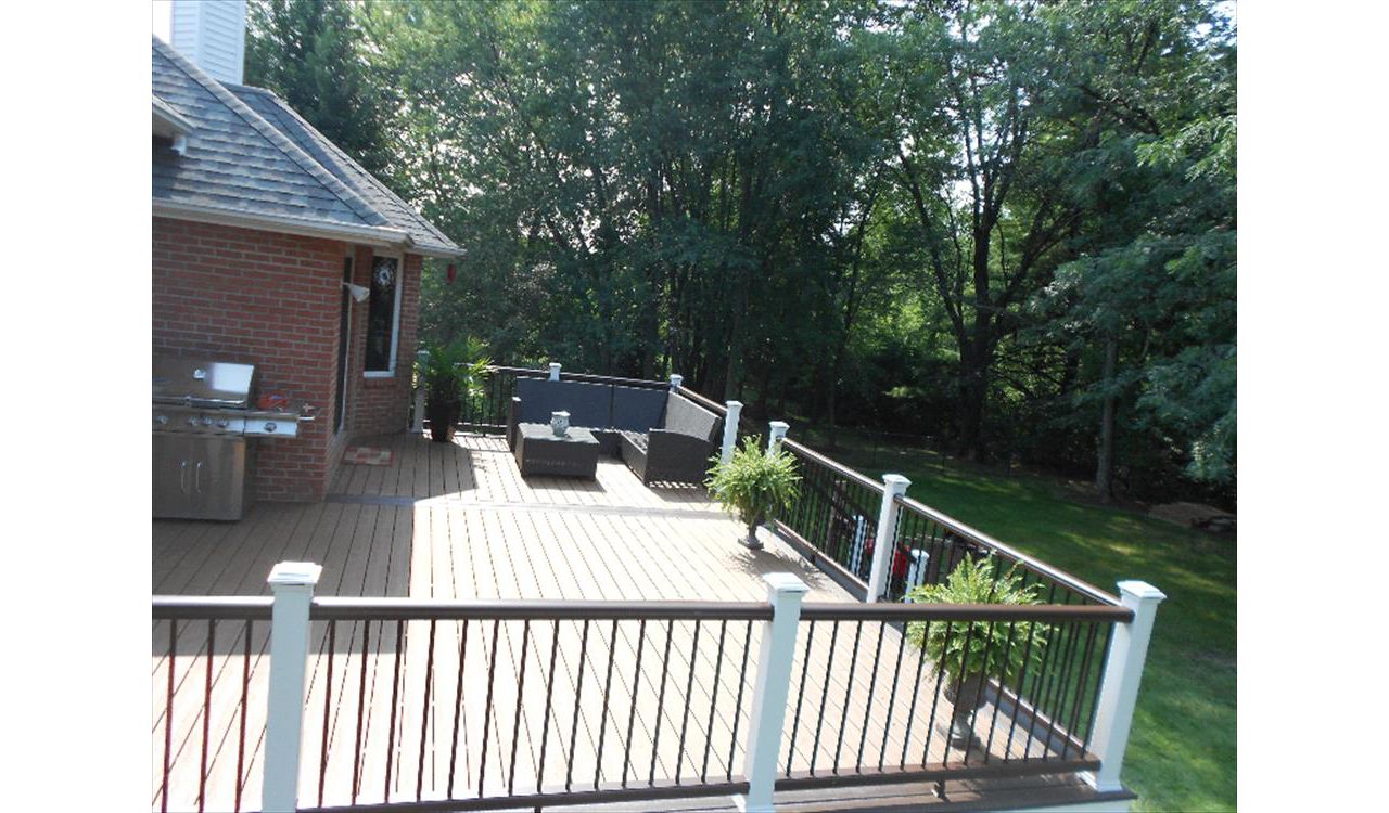 Trex deck in New Whiteland
