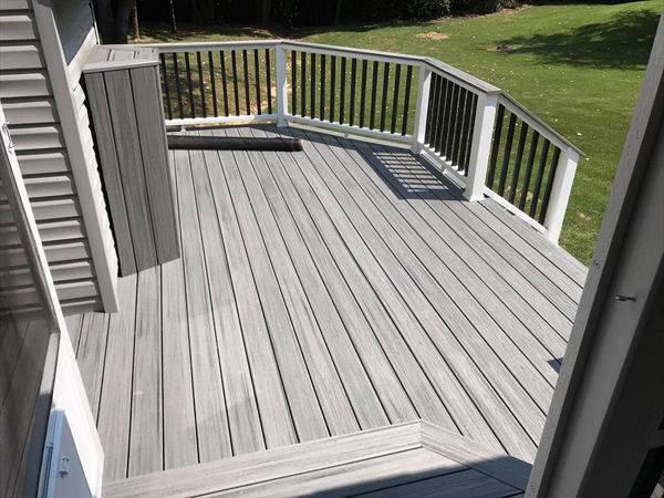 Trex Decking Island Mist/ Trex Cocktail Rail