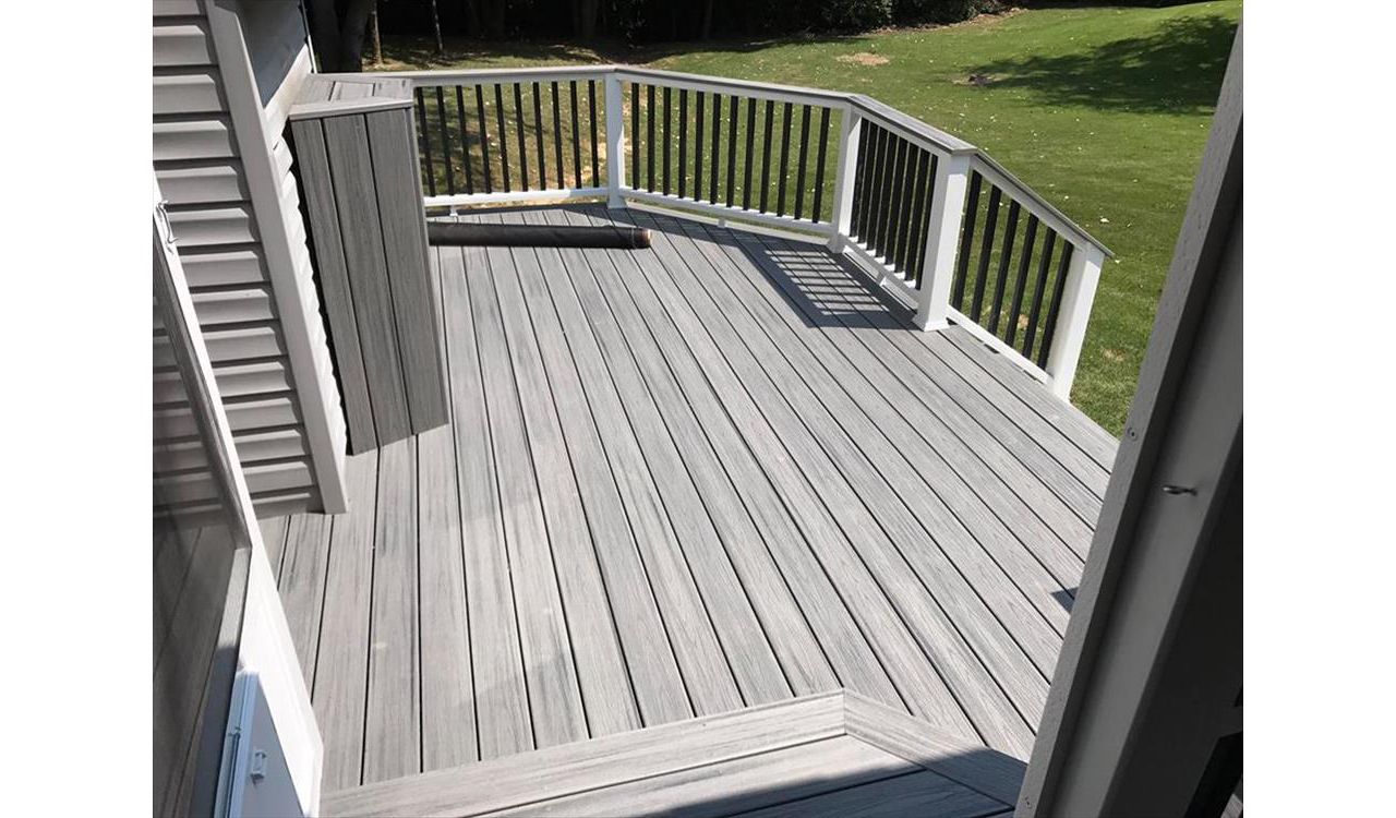 Trex Decking Island Mist/ Trex Cocktail Rail