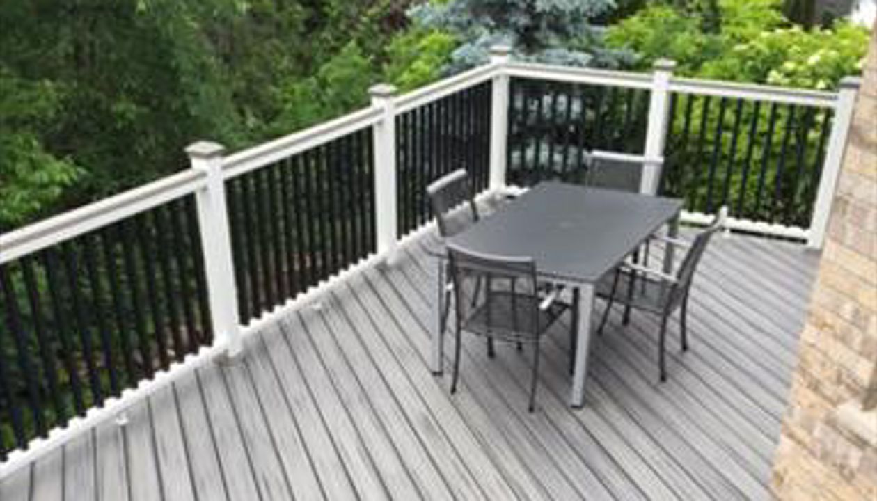 Island Mist; Cocktail Railing, Charcoal Black balusters