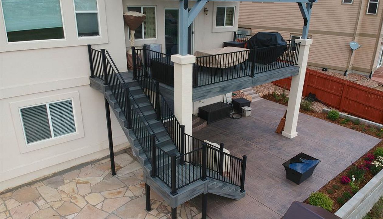 Island Mist, Metal Frame, L Staircase