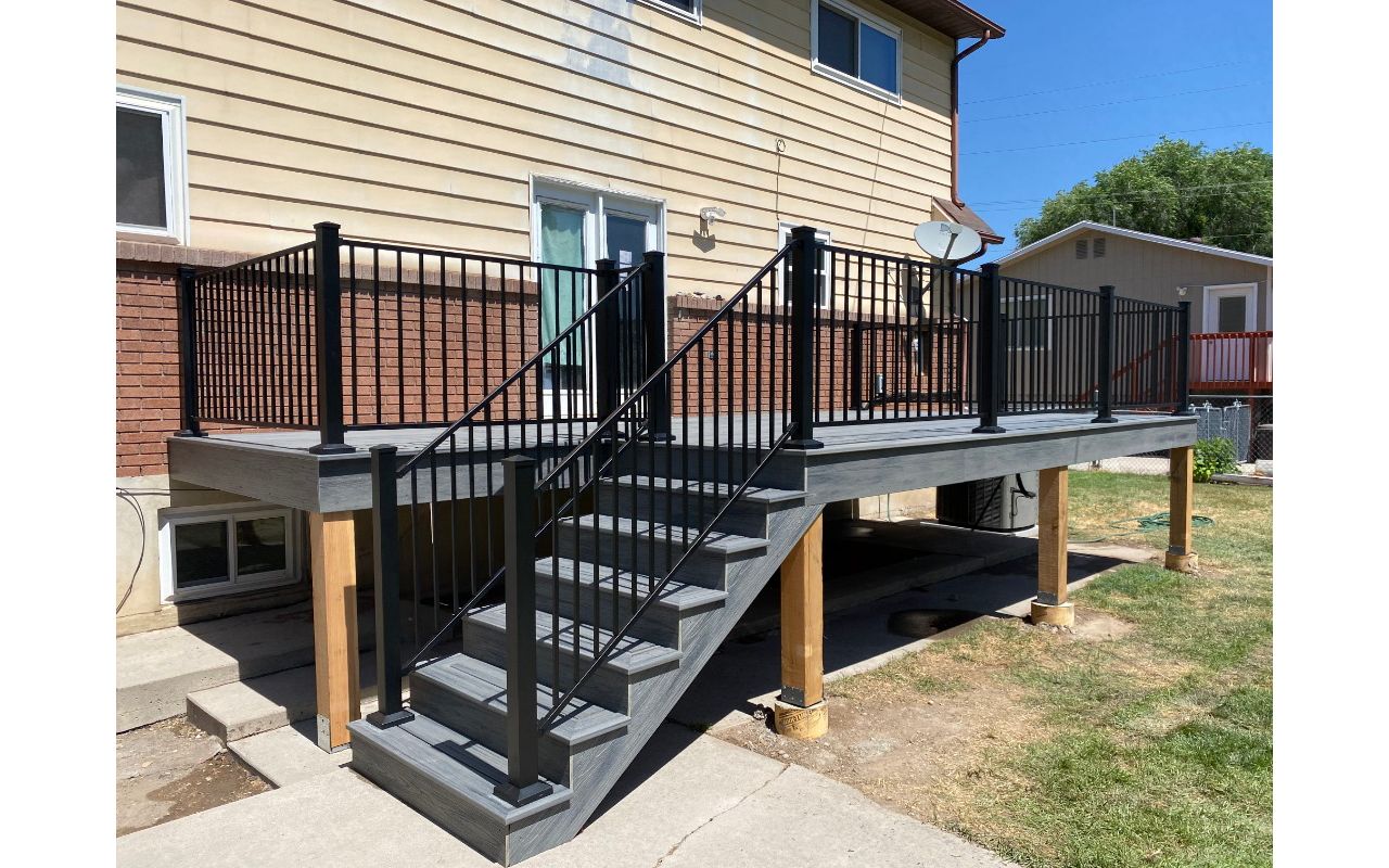 Trex Island Mist Deck