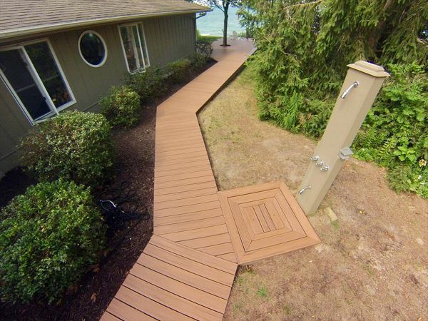 Beach walkway in Trex Transcend.
