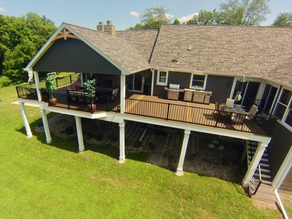 Custom Trex deck in the Jackson, MI area.