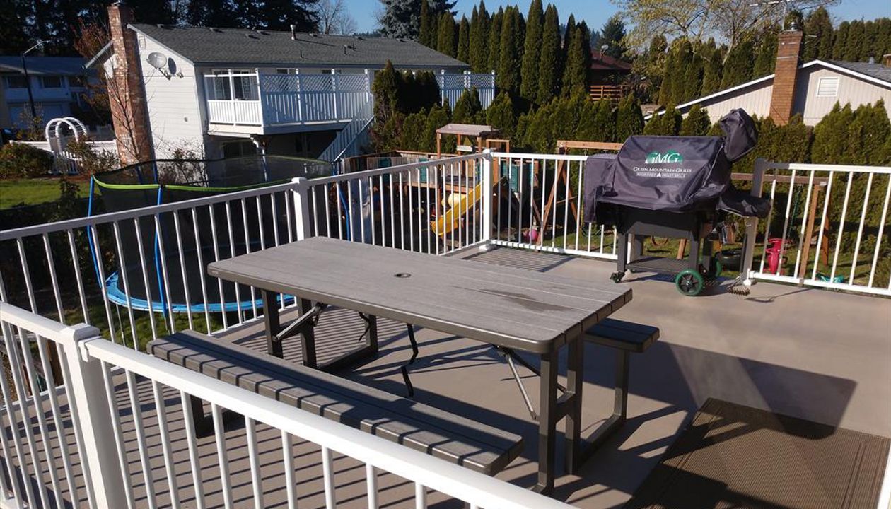 Trex Signature Aluminum Railings on existing deck.