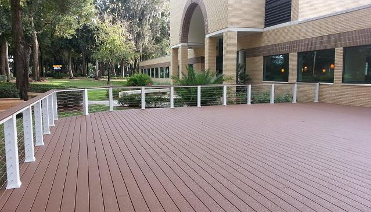 Trex deck and railing