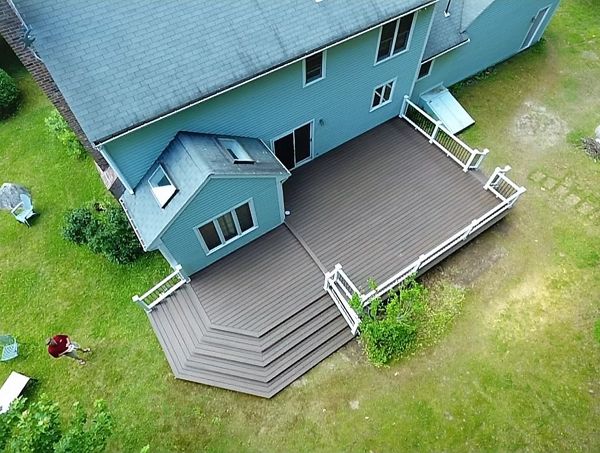 Spiced Rum Decking & Black Round Balusters