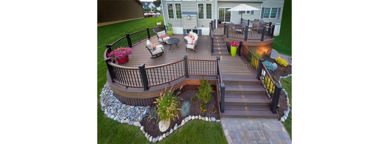 Trex deck.Spiced Rum, Vintage Lantern Deck Huntingdon Valley