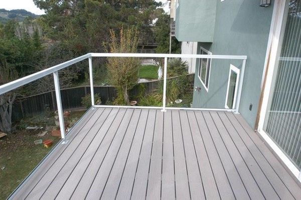 Trex Deck with glass panels