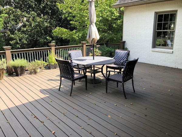 Trex Enhance Naturals Coastal Bluff decking in Nashville, TN