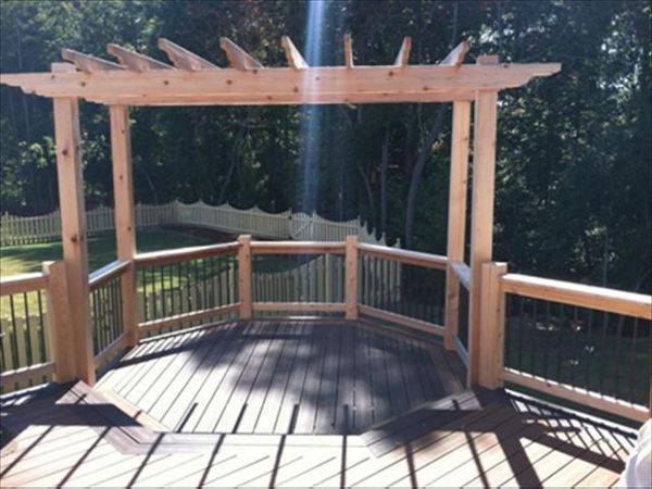 Trex Transcend Vintage Lantern border with Tree House