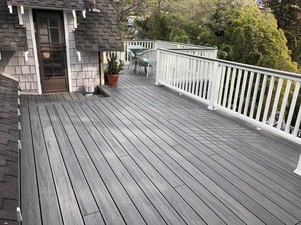 3 level treehouse deck in Laguna Beach