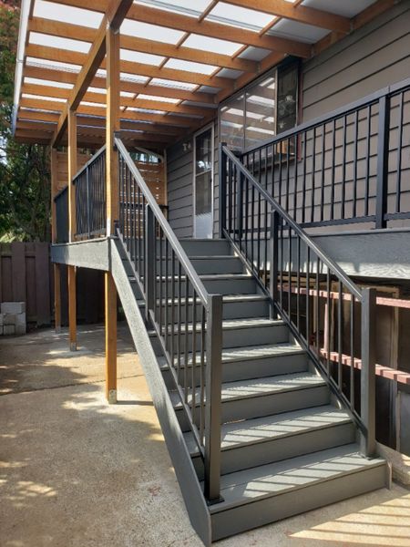 Trex Basics - Clam Shell Pic 1