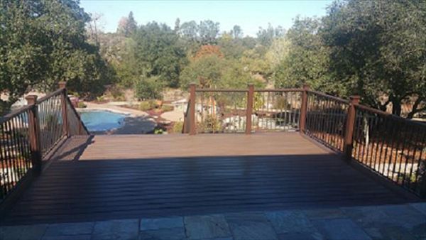 Trex Tropical Spiced Rum with Reveal powder coat railing