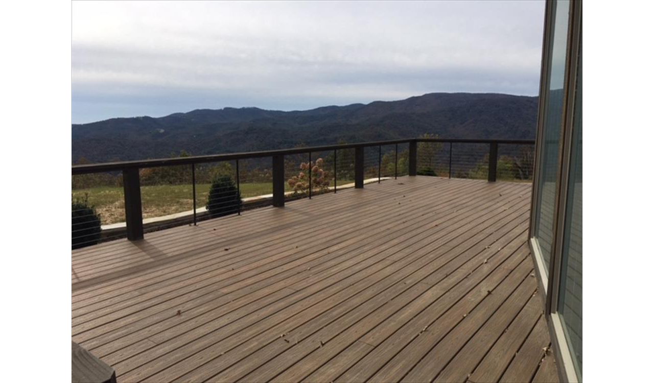 Trex Transcend Havana Gold deck includes views of VA, TN & NC!