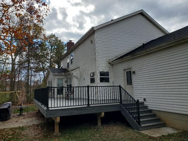 Trex Transcend Island Mist decking w/ Trex Signature Aluminum railing (black) and lights