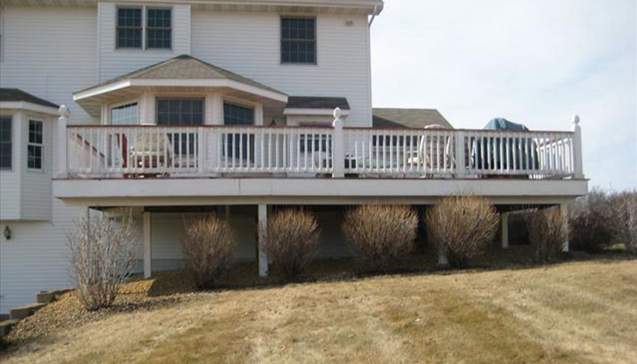 Wood Deck and Rail Before Trex Transcends Redo