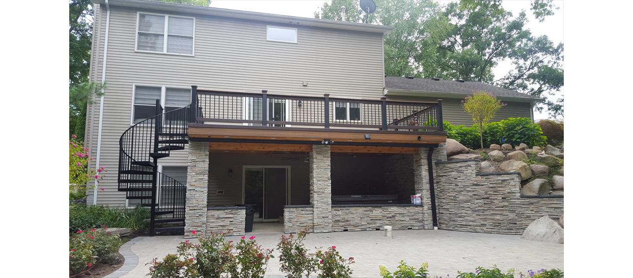 Trex Havanah gold deck over hot tub grotto