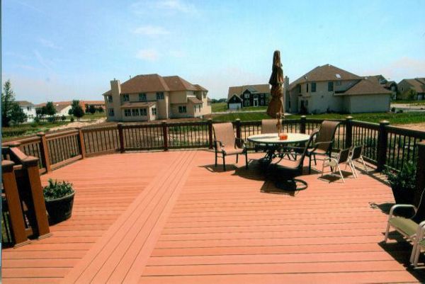 Saddle Trex Decking and Railing