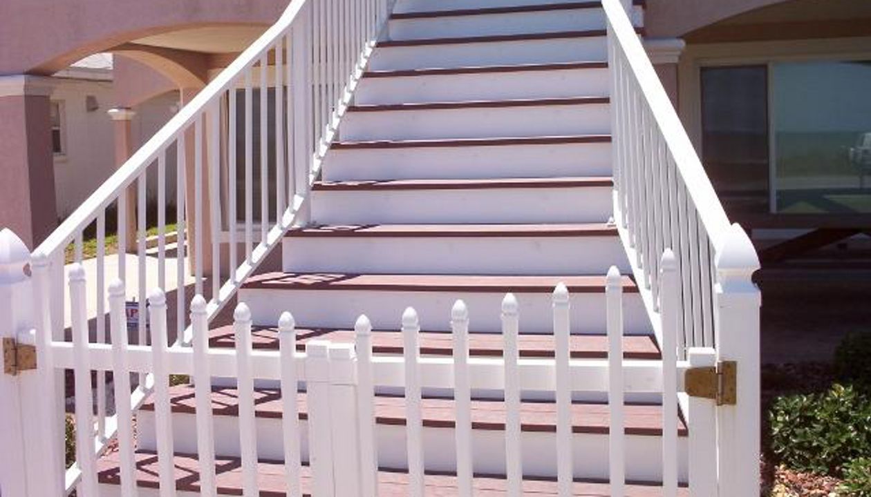 A flared stair using Trex, hidden fasteners