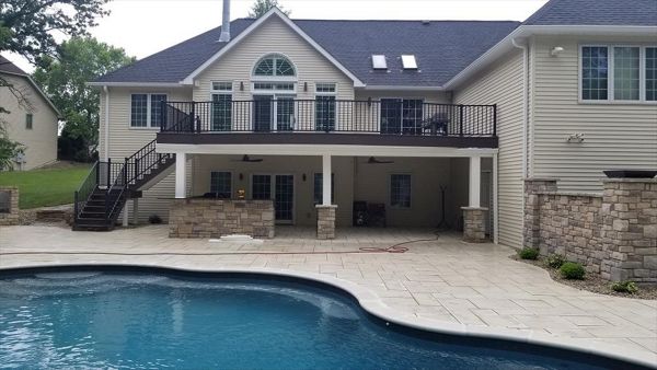 Jerseyville, IL Curved Trex Spiced Rum &amp; Vintage Lantern - Final After Photo