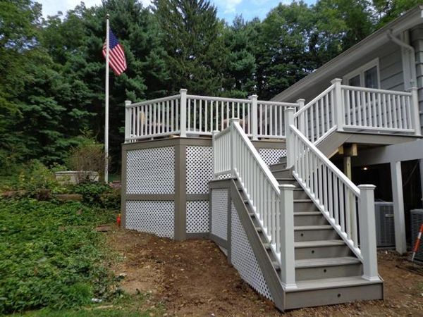 Custom Llyod Harbor deck and stairs