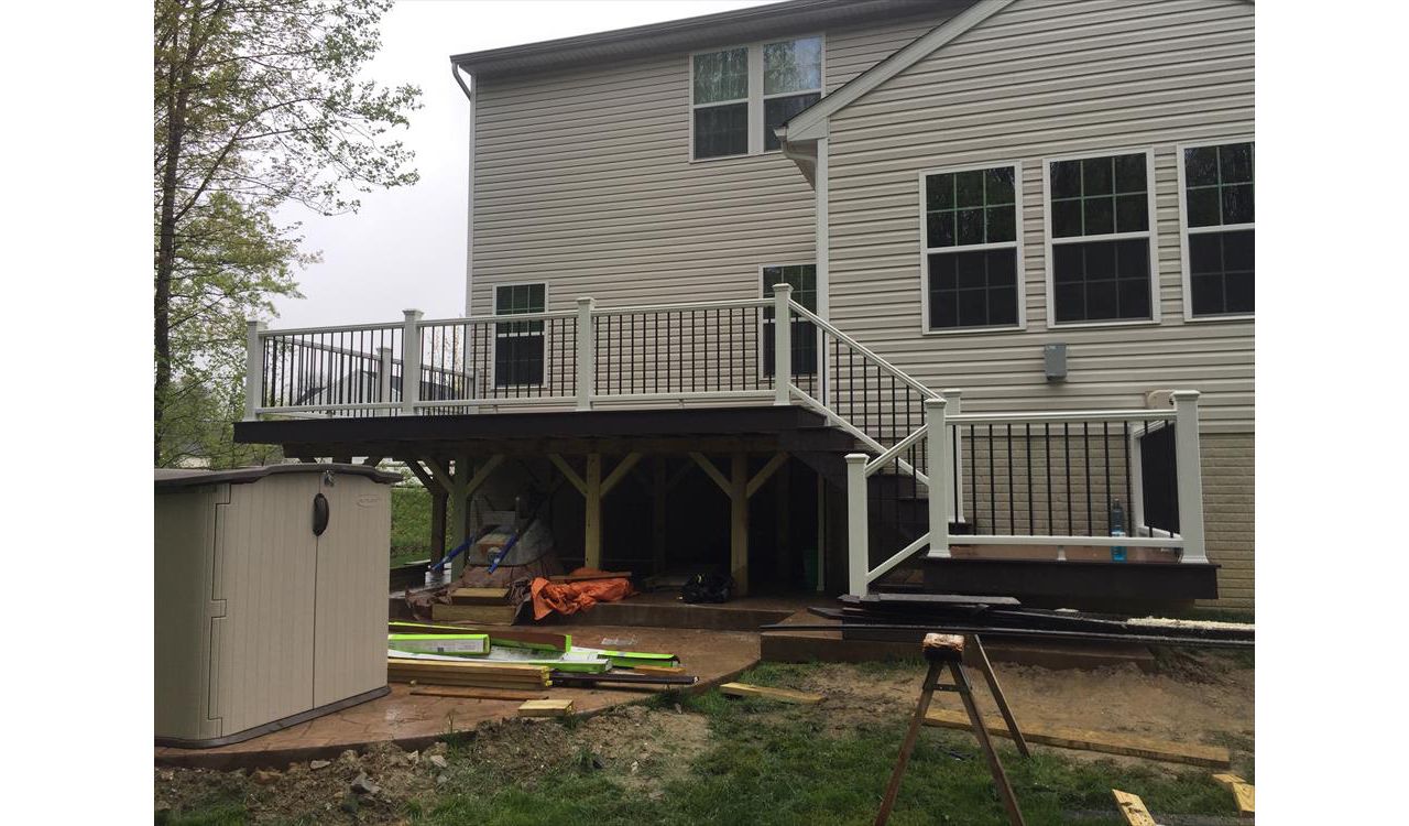 Trex Transcend Classic White composite railing in Kent, OH