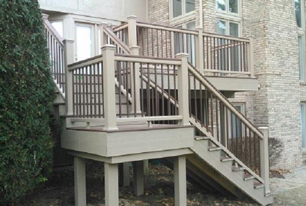Transcends Decking With Transcends Universal Railing