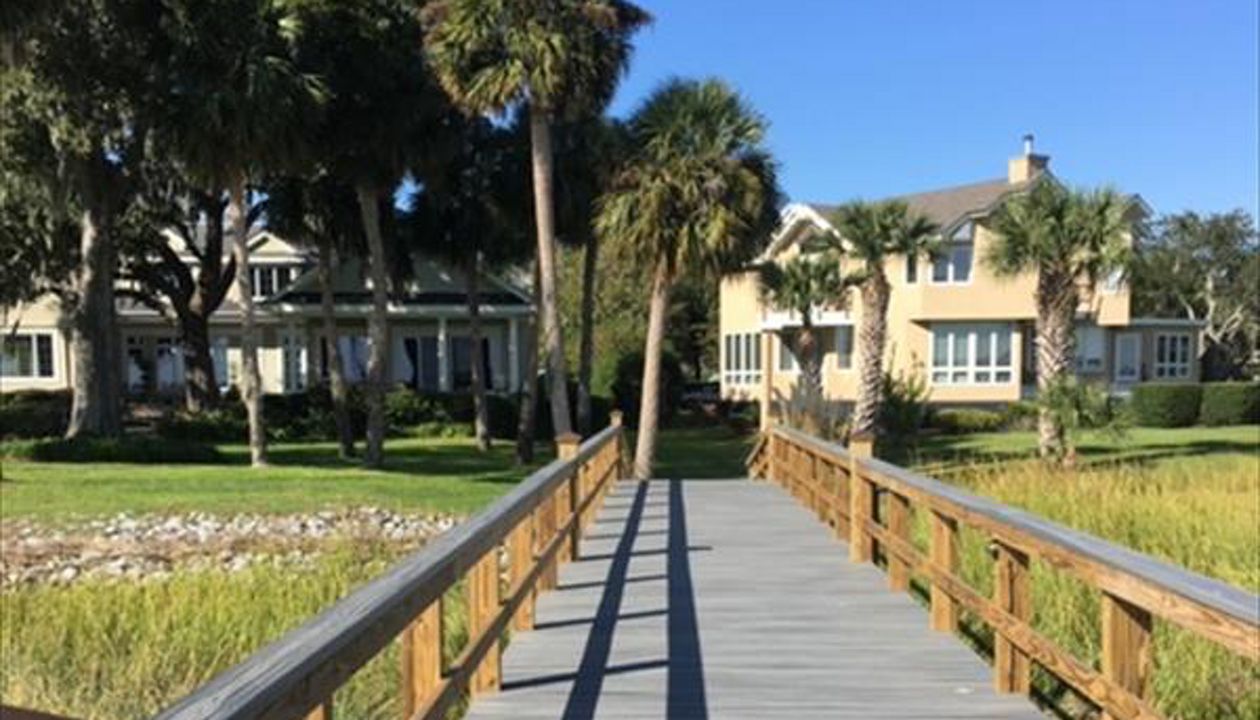 Trex Transcend Island Mist Decking in Savannah, GA