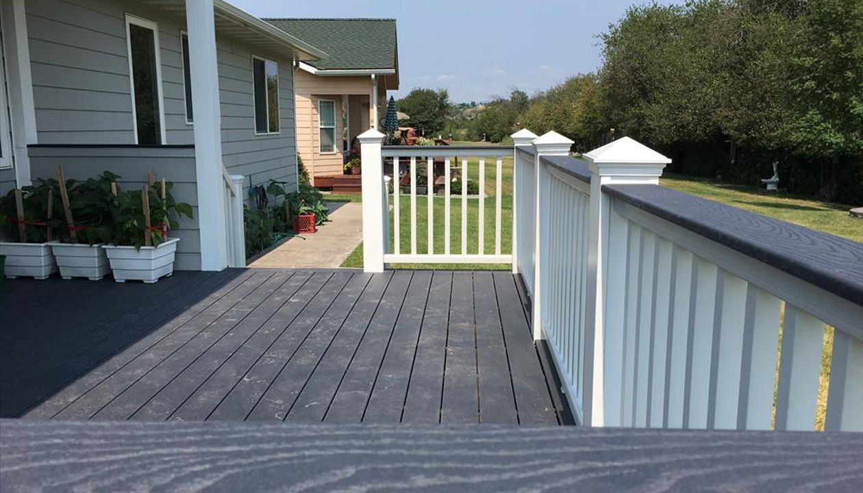 Trex Winchester Grey Deck