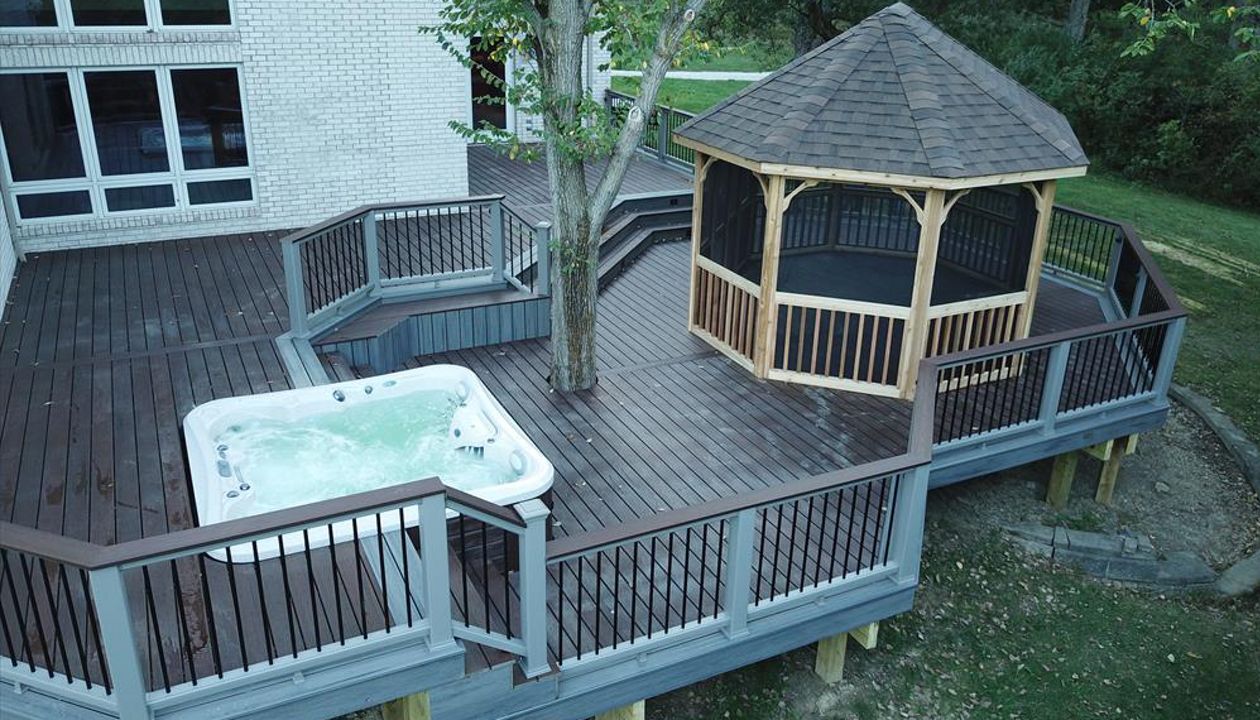 Multi level Trex deck in Dunlap IL.