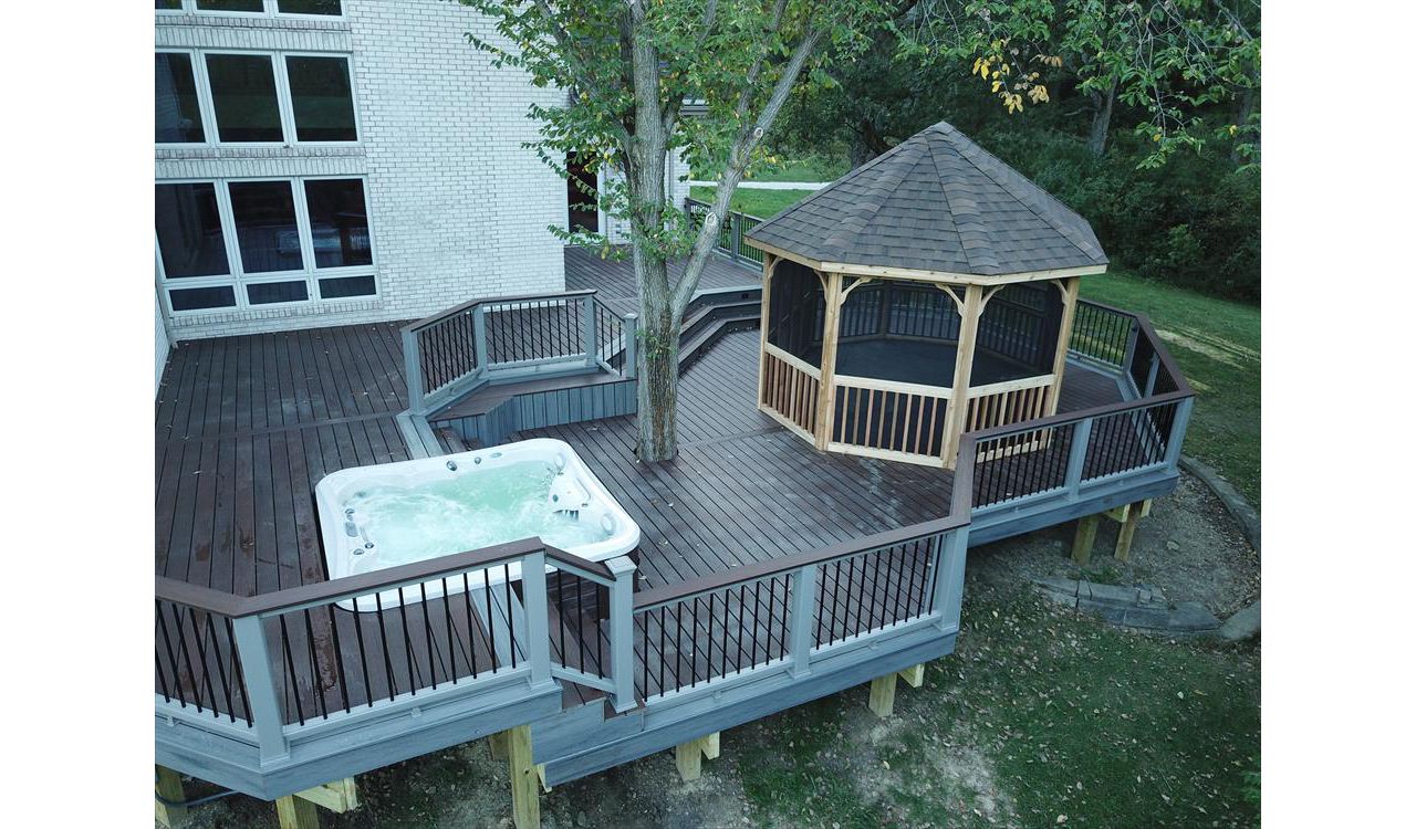 Multi level Trex deck in Dunlap IL.